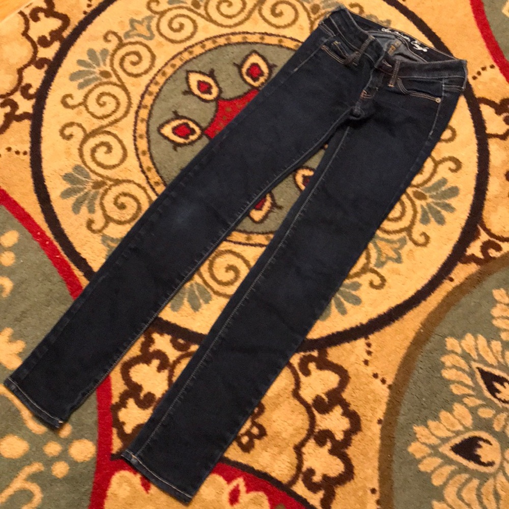 Cute American Eagle Jeans! Super comfy.👖